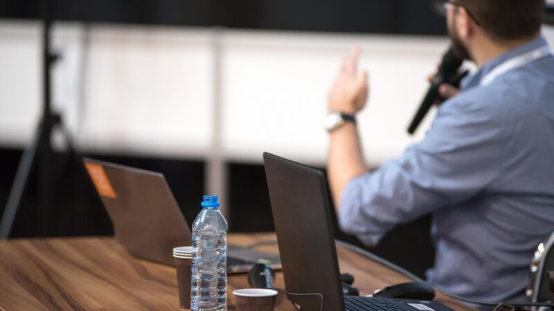 VII Ogólnopolska Konferencja pn. “Współczesny człowiek wobec wyzwań i zagrożeń cyberprzestrzeni”