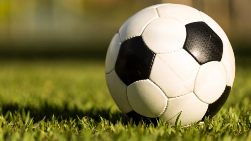 Chojniczanka triumfuje w szóstym meczu kontrolnym, pokonując Gryf Słupsk 2:1