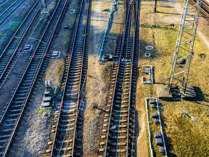 61 milionów euro na modernizację linii kolejowej Gdynia-Słupsk: szybsze pociągi i lepsza infrastruktura!