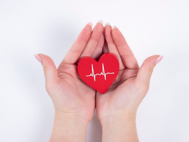 Wsparcie dla seniorów i osób z niepełnosprawnościami w Dębnicy Kaszubskiej