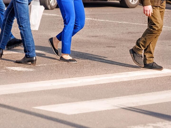 Kierowca VW potrącił 87-latka w Słupsku: starszy mężczyzna w szpitalu, kierowca bez prawa jazdy