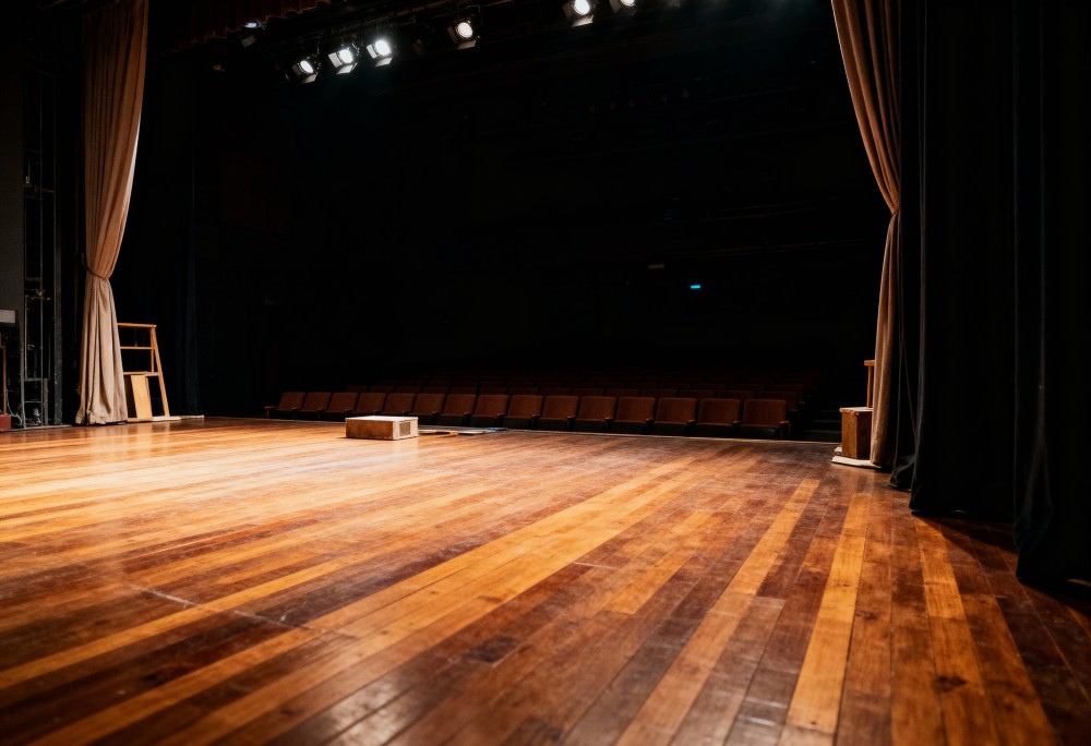 Teatralny bal z Dobrą Sercem – przyjdź na wyjątkowe wydarzenie w sobotę!