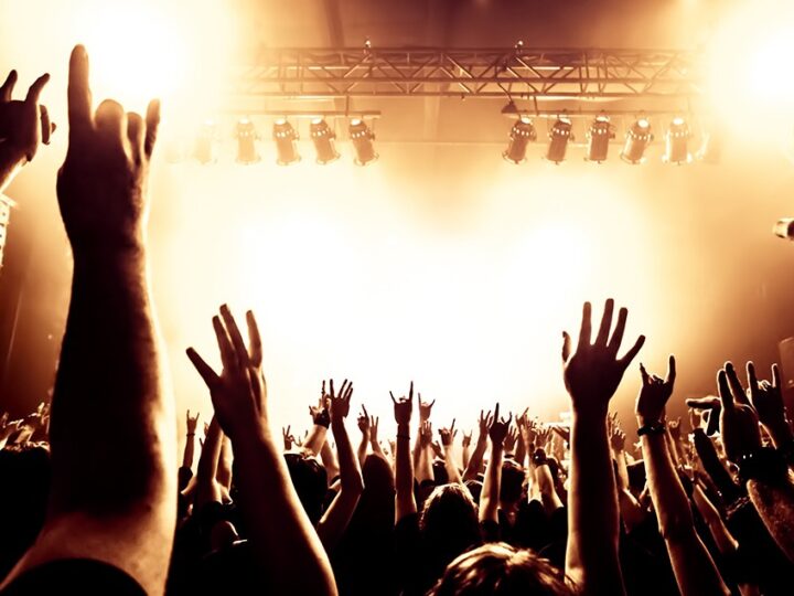 Walentynki na lodzie – wyjątkowa nocna jazda w Redzikowie!