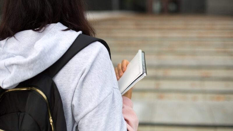 Młodzież z Pomorza walczy w ortograficznym konkursie w Damnicy