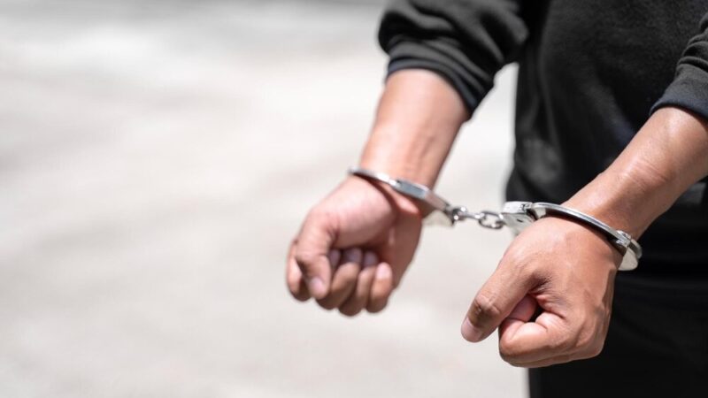 Słupska policja szuka sprawcy zniszczenia balustrady na moście Grosza