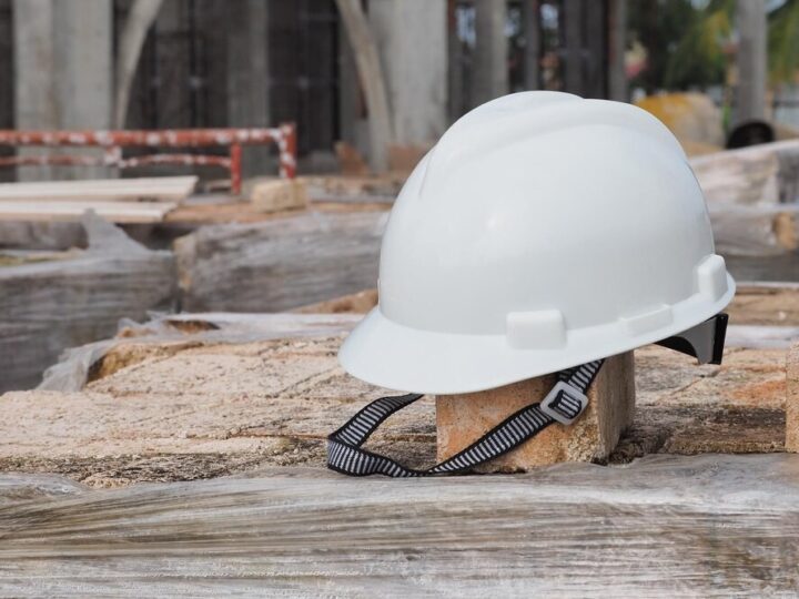 Stacja Kultury w Dębnicy Kaszubskiej: modernizacja sali gimnastycznej nabiera tempa