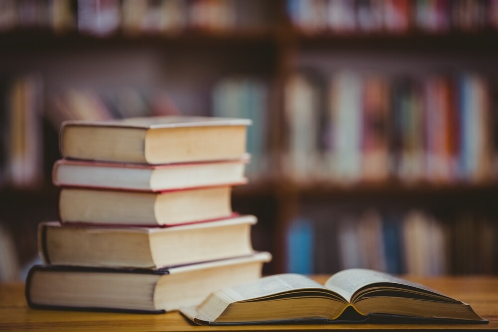 Noc Magii w Bibliotece: Odkryj Czarodziejskie Tajemnice!